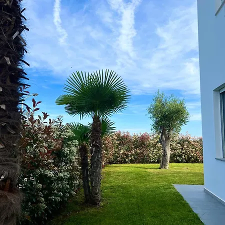 Esmi Durres Kryemëdhej