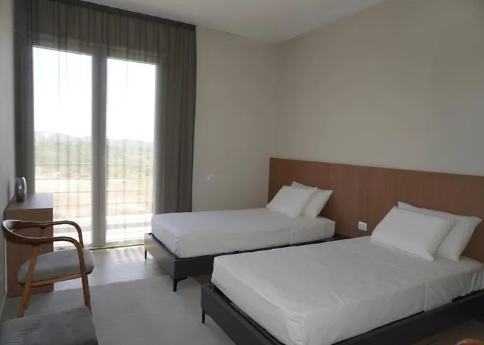 Esmi Durres * Kryemedhej