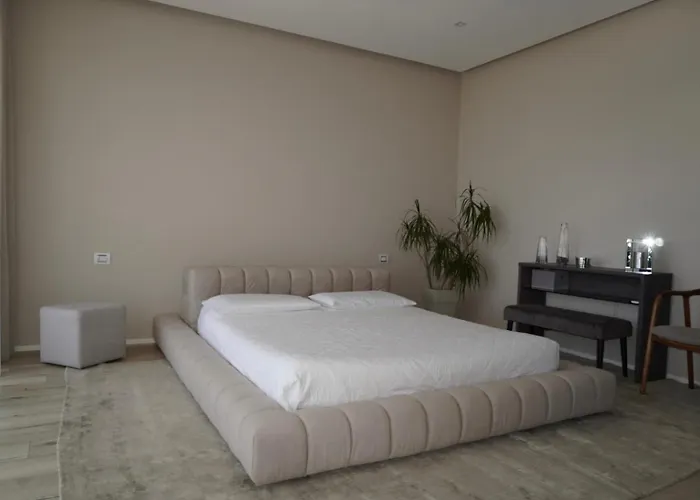 Esmi Durres Kryemedhej