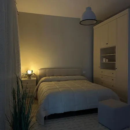 Esmi Durres