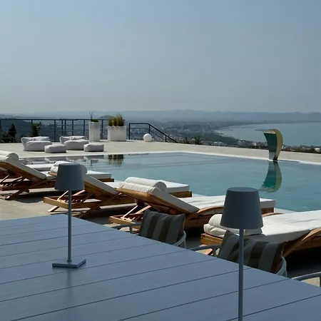 Esmi Durres