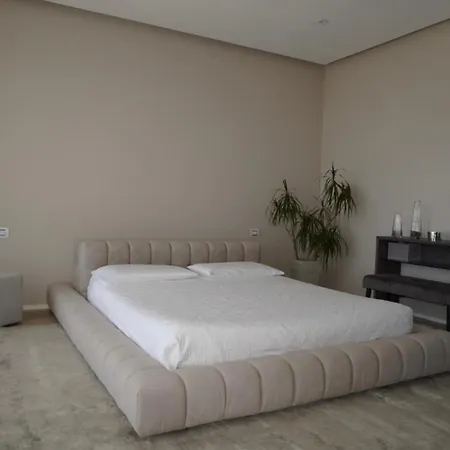 Esmi Durres Kryemëdhej