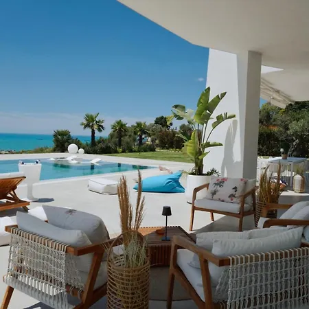 Villa Esmi Durres *